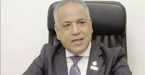 د. يسري الشرقاوي لـ “جريدة الوفد” الحرب التجارية الأمريكية بلا رابحين.. والاقتصاد المصري قادر على النمو